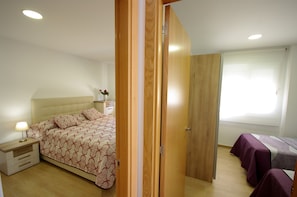 2 bedrooms, iron/ironing board, free WiFi, bed sheets - 71 - Smile Tarifa (Tarifa)