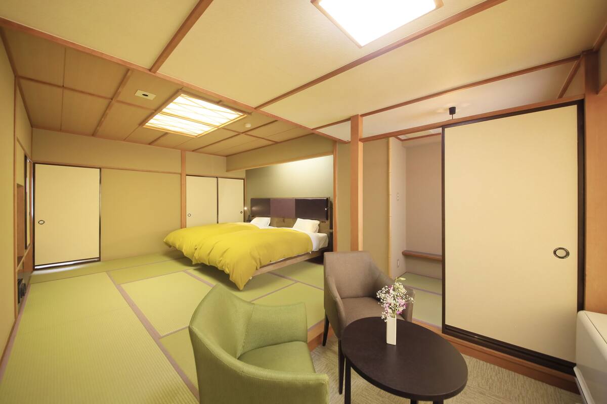japanese style twin room non-smoking | 1 bedroom, down duvets, in-room safe, desk