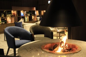 Lobby lounge - Naruko Fuga (Osaki)