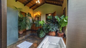 Vila, 2 quartos | Banheiro