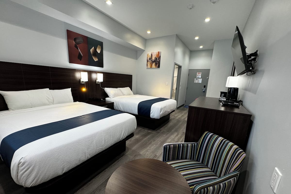 Room, 2 Queen Beds, Non Smoking