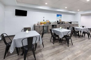 Desayuno buffet incluido todos los días