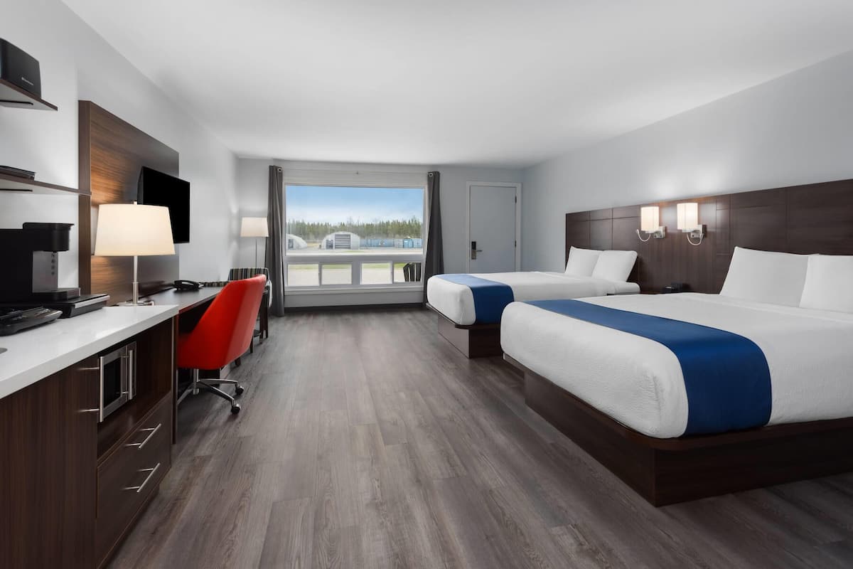 Room, 2 Queen Beds, Non Smoking, Kitchenette