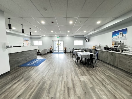 Recepción. Travelodge by Wyndham Cochrane Ontario