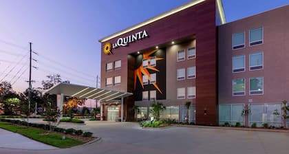 La Quinta Inn & Suites by Wyndham Lafayette Oil Center