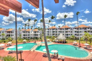 Pool - Dapper Beachfront 2 Bedroom Apartment - D201 (Punta Cana)