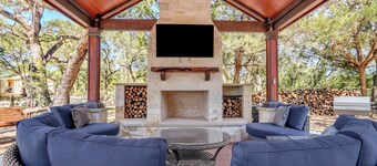 HCPL -Desert Willow I Cabin, wimberley