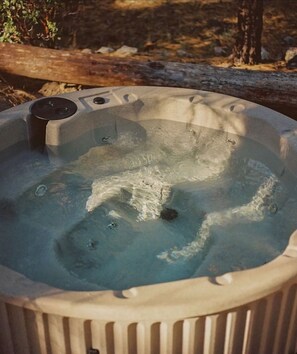 Premium Cabin, 2 Bedrooms, Hot Tub
