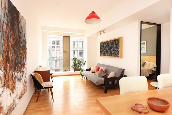 Classic Apartment, Multiple Beds, Courtyard View | Living area | Smart TV, Netflix