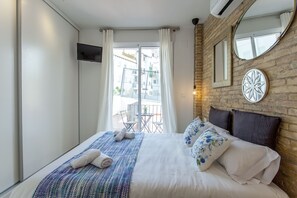 1 camera, ferro/asse da stiro, Wi-Fi gratuito, lenzuola