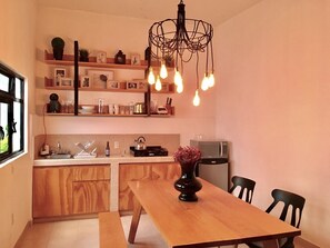 Family Apartment | Private kitchenette | Fridge, microwave, stovetop, electric kettle - Downtown Suites (Querétaro)