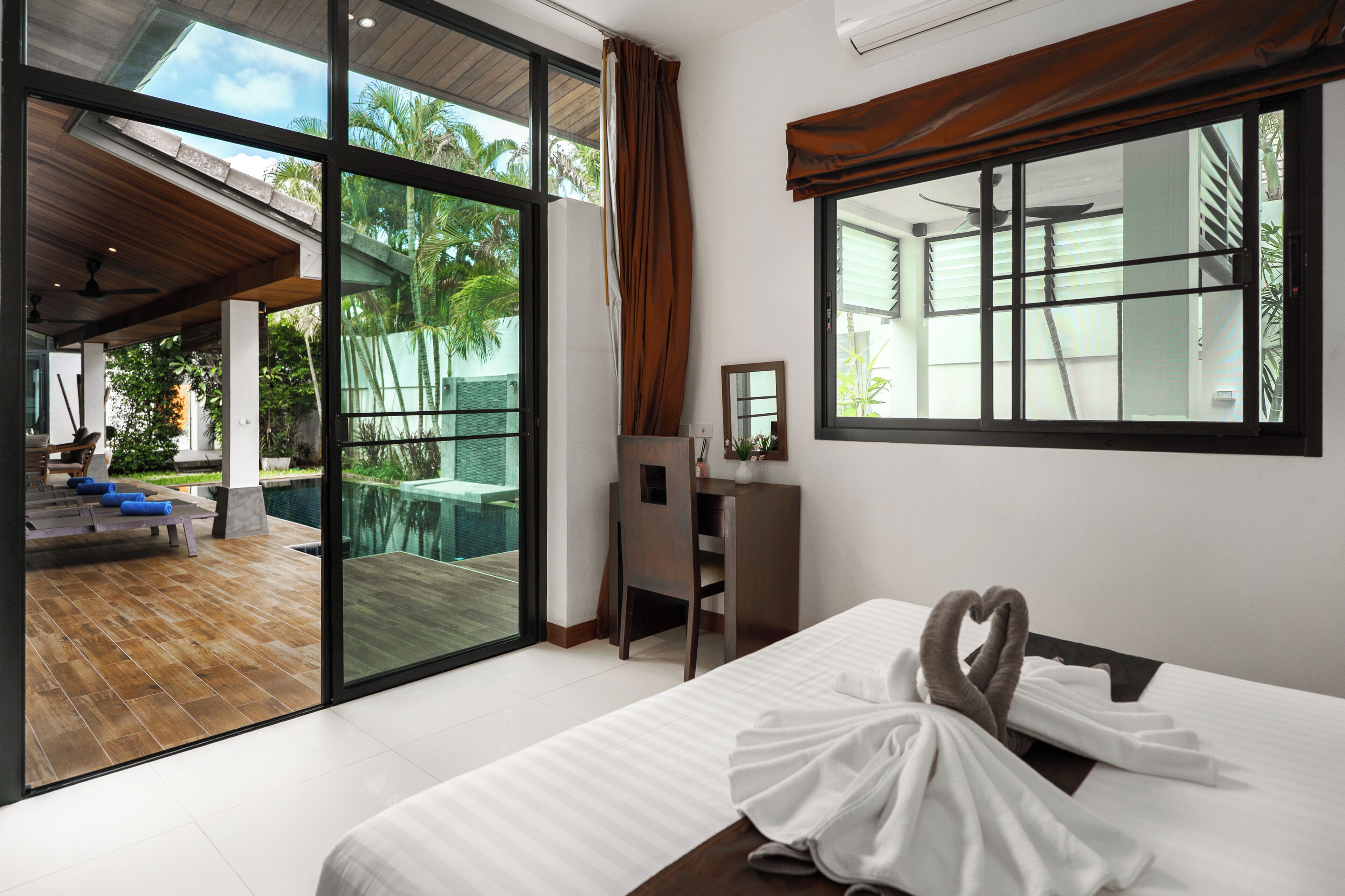 3 bedrooms, premium bedding, in-room safe, iron/ironing board