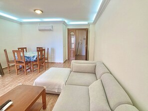 TV - Ample two bedroom with views at Lor Miradores del Puerto (La Manga del Mar Menor)