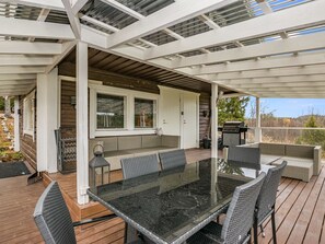 屋外ダイニングエリア