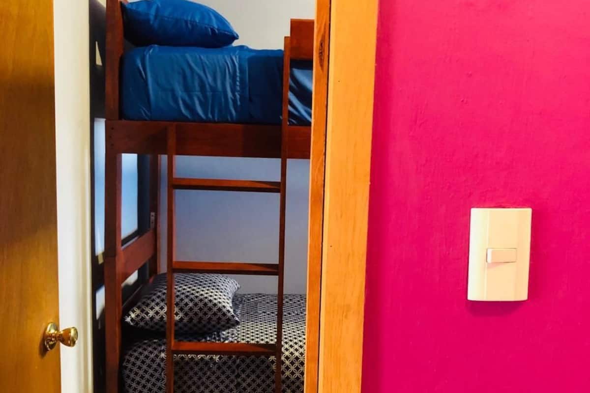 Iron/ironing board, free WiFi, bed sheets