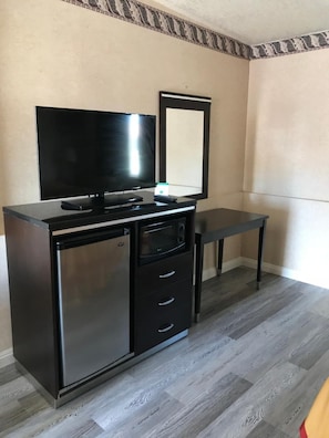 Interior - Manhattan Inn & Suites - LAX (Manhattan Beach)