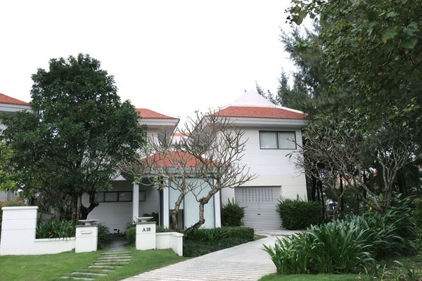 Sunny Spacious Villa in Ocean villa