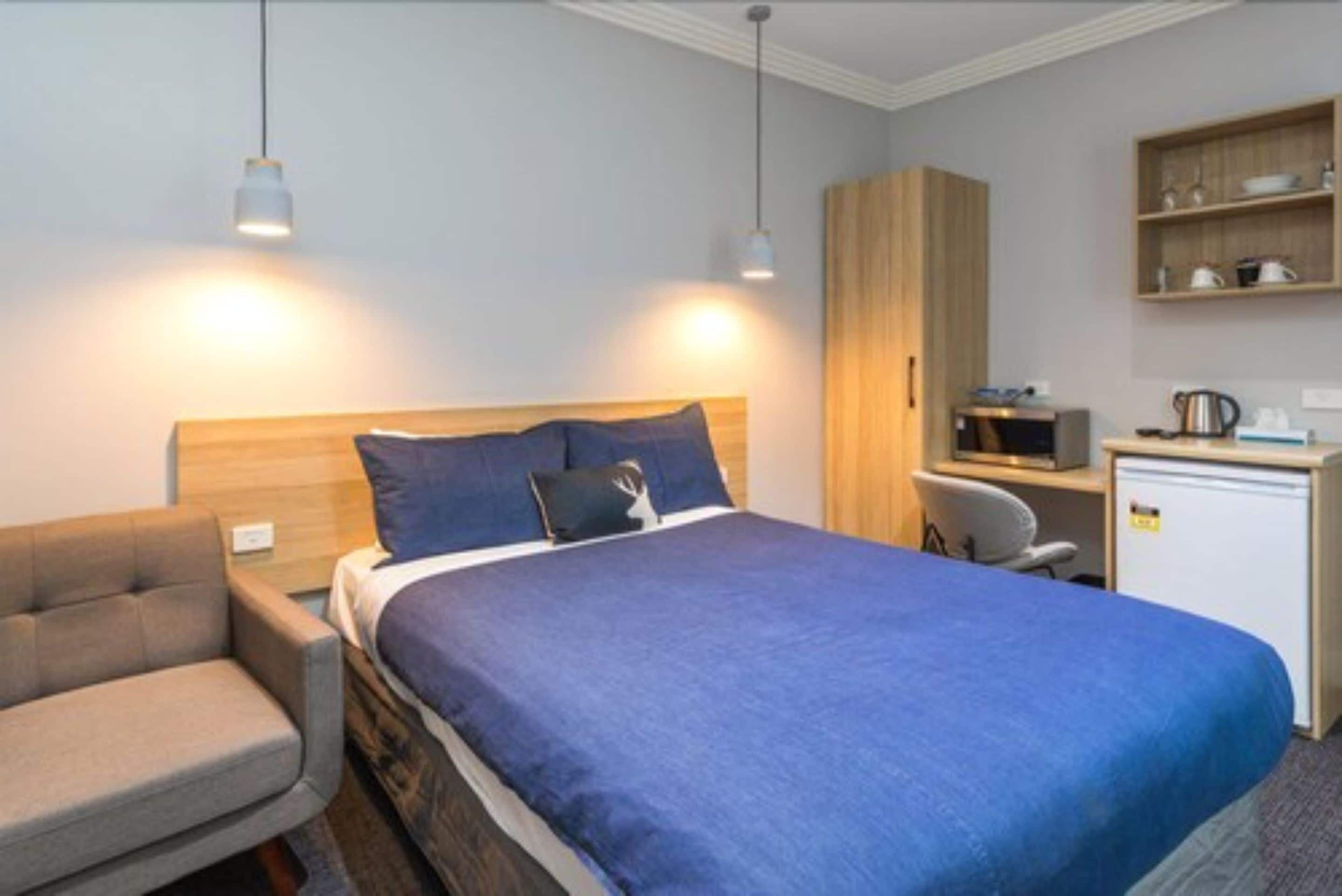 基本雙人房, 1 張加大雙人床 | 熨斗/熨衣板、免費無線上網、床單