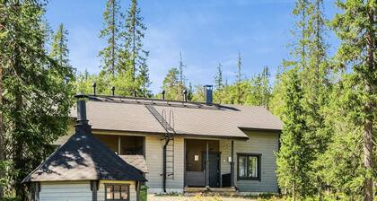 Aihki pine cottage (aikaisemmin aihki b) by Interhome