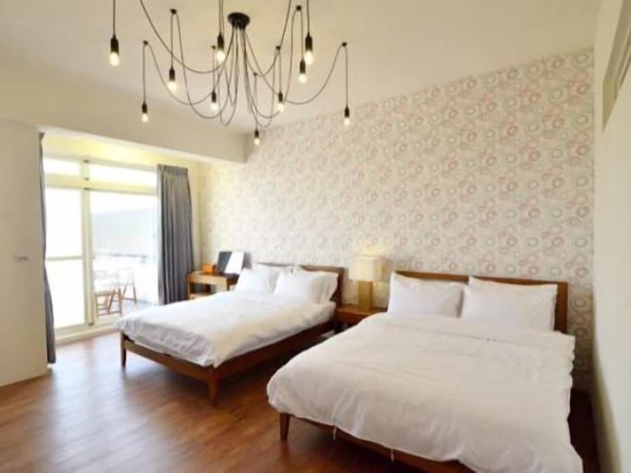 Firemannsrom | Skrivebord, lydisolert og ekstrasenger (mot et tillegg)