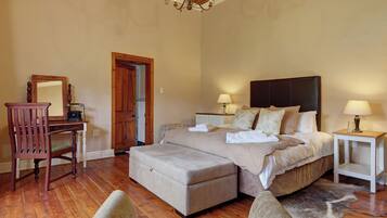 Premium bedding, down duvets, minibar, in-room safe