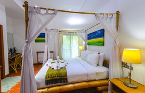 4 bedrooms, in-room safe, desk, iron/ironing board - Luxury 4 Bed Pool Villa with Chef (Tambon Karon)