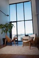 Duplex (A: White) | Aire de séjour | Téléviseur à écran plat