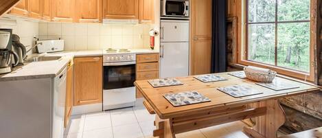 Réfrigérateur, micro-ondes, lave-vaisselle