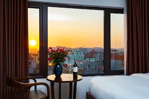 Mountain view - Trang An Flower Hotel (Ninh Binh)