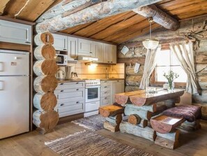 Fridge, cookware/dishes/utensils - Kopinkallio 3 by Interhome (Asikkala)