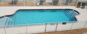 室外游泳池