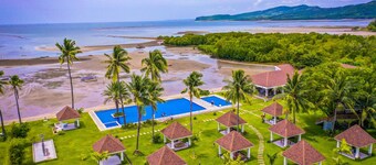 El Pueblo De Hermano by Cocotel