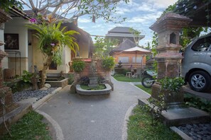 Garden view - Bali Asli Lodge by EPS (Ubud)