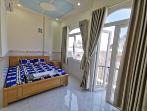 4 chambres, coffres-forts dans les chambres, Wi-Fi, draps fournis
