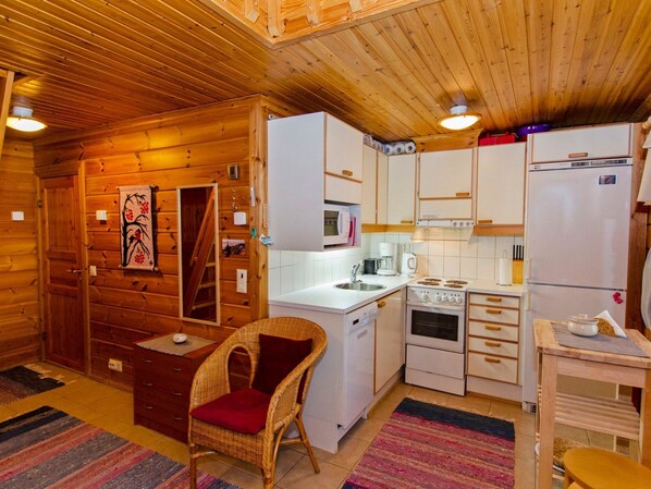 Réfrigérateur, micro-ondes, lave-vaisselle