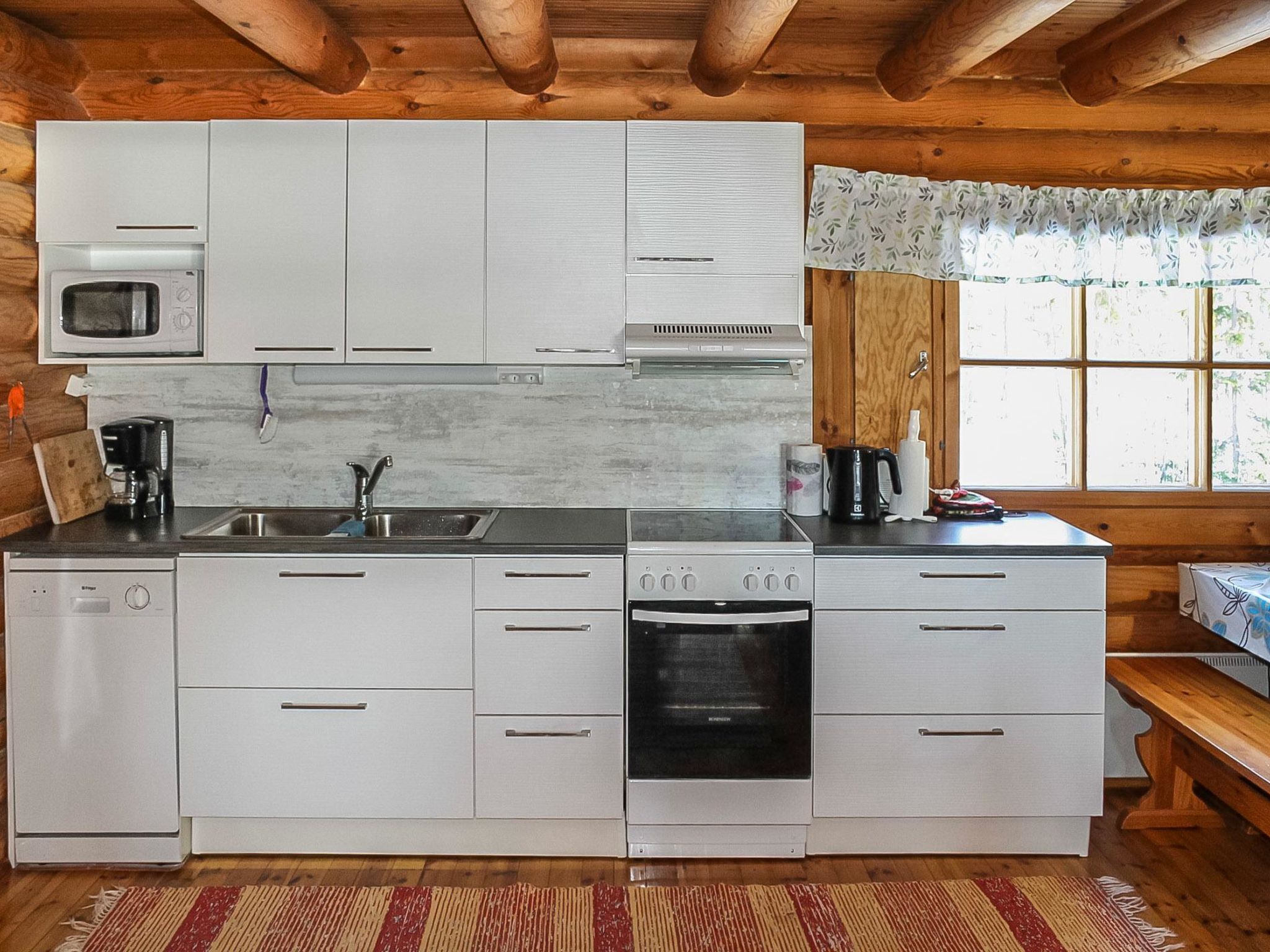 Réfrigérateur, micro-ondes, lave-vaisselle