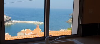 Village house, sea view, Cerbère