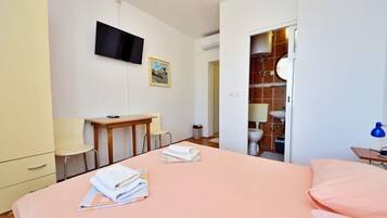 1 quarto, acesso à internet