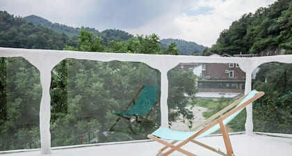 Floral hotel lvpin