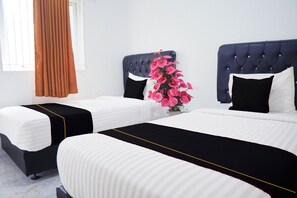 Standard Double Room, 1 Double Bed | Desk, free WiFi, bed sheets