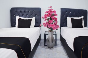 Standard-dobbeltværelse - 1 dobbeltseng | Skrivebord, gratis Wi-Fi, sengetøj