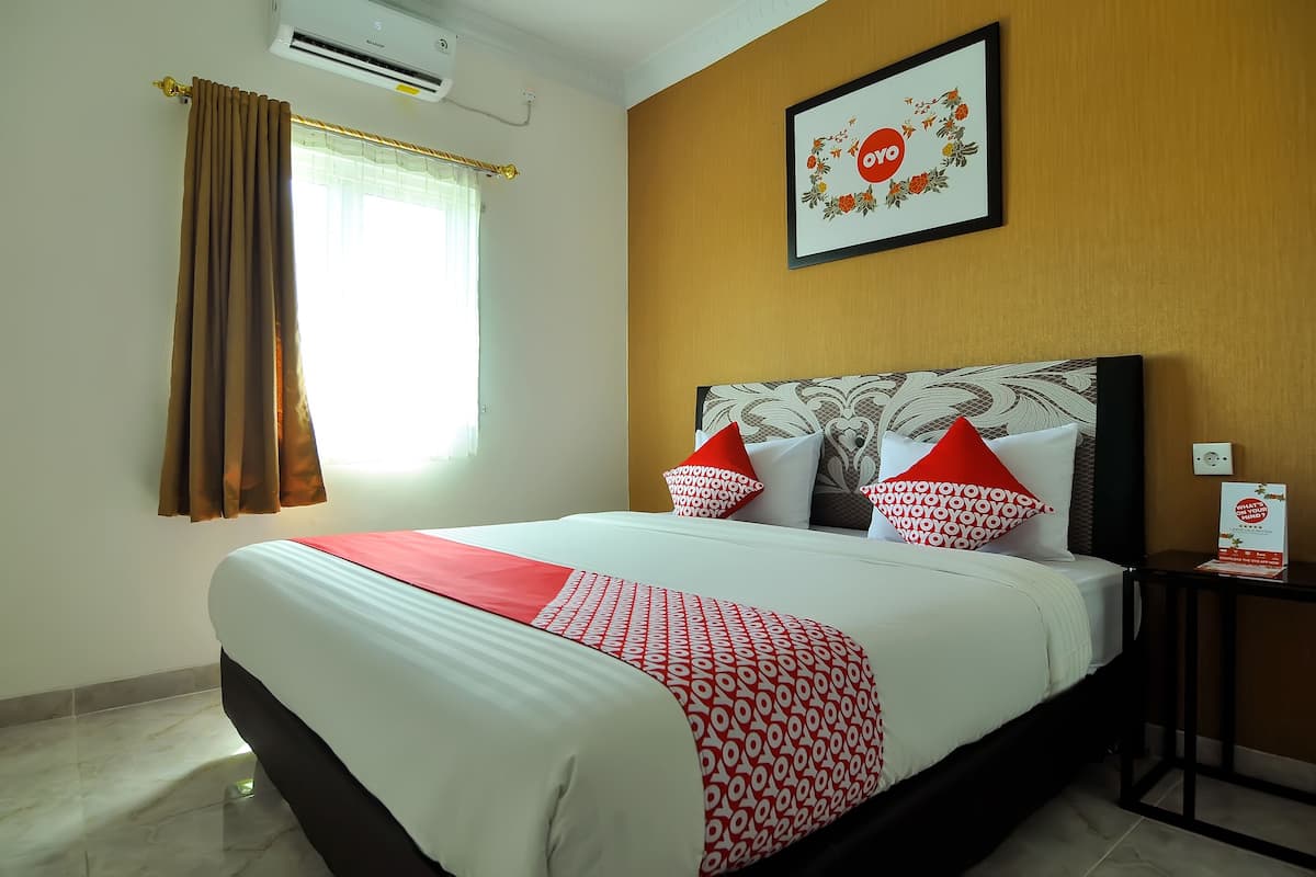 Deluxe Double Room, 1 Double Bed | Desk, free WiFi, bed sheets