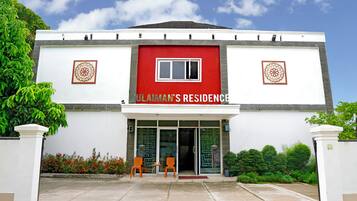 Fachada da propriedade