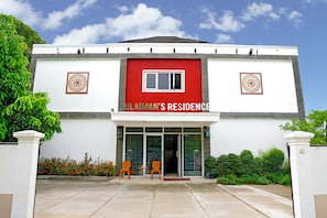 Front of property - Hotel O near Transmart Padang formerly Sulaiman Residence (Padang)