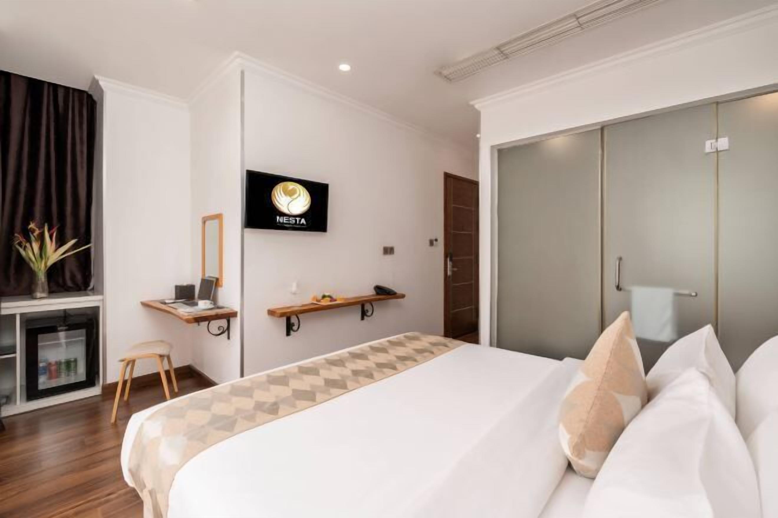 มินิบาร์, ตู้นิรภัยในห้องพัก, ผ้าม่านกันแสง, Wi-Fi ฟรี