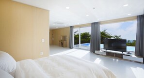 Free WiFi - The Mare Pool Villa Pension (Taean)