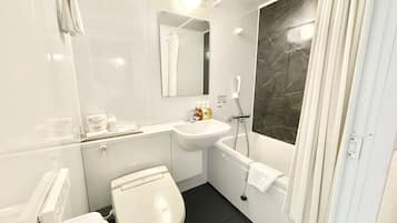 Deluxe Single Room, Non Smoking | Bathroom | Combined shower/bathtub, deep-soaking bathtub, hair dryer, towels