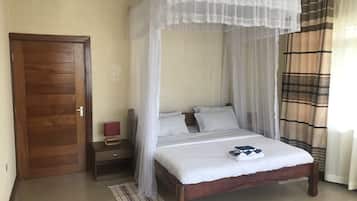 5 bedrooms, wheelchair access