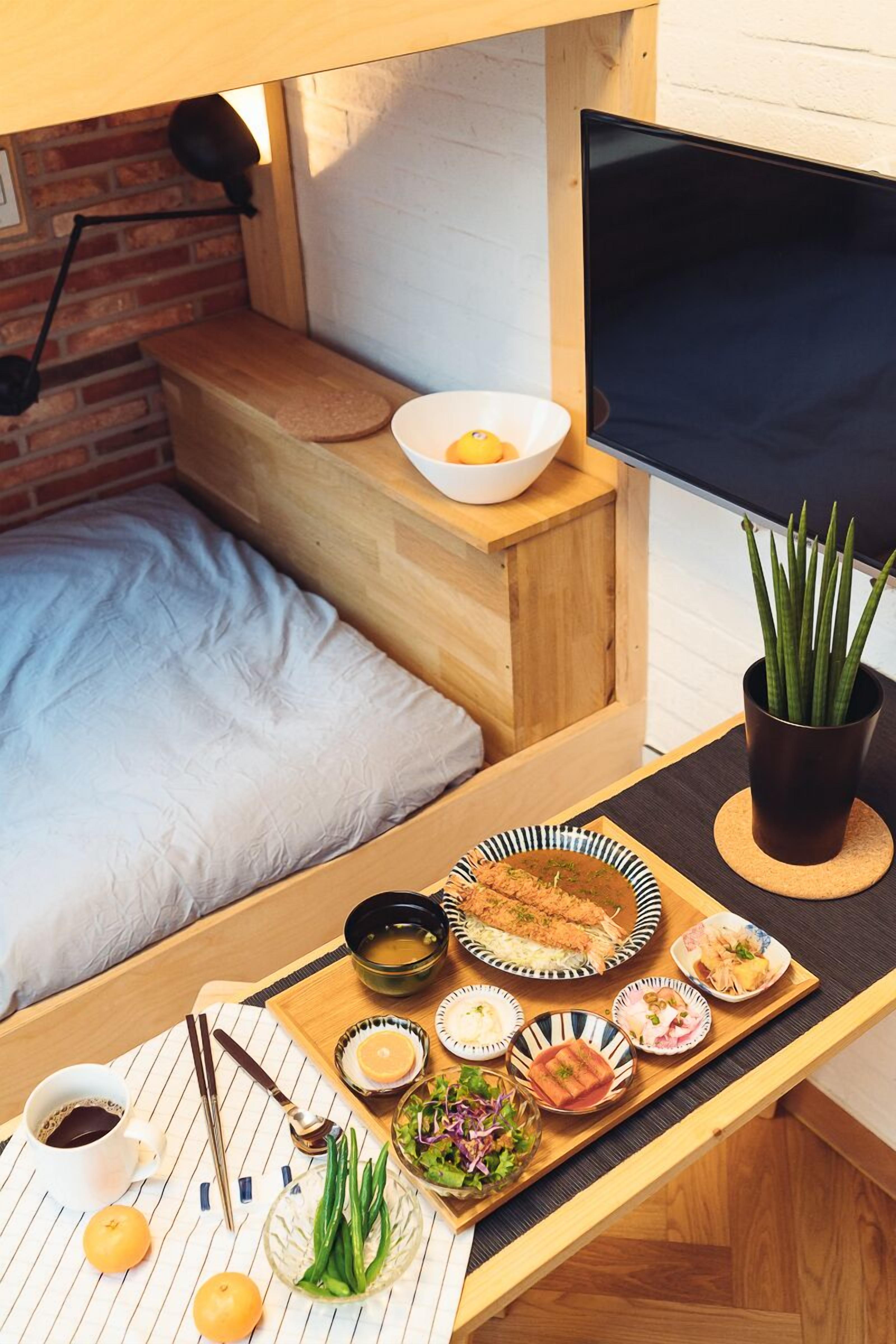 2 bedrooms, in-room safe, iron/ironing board, WiFi