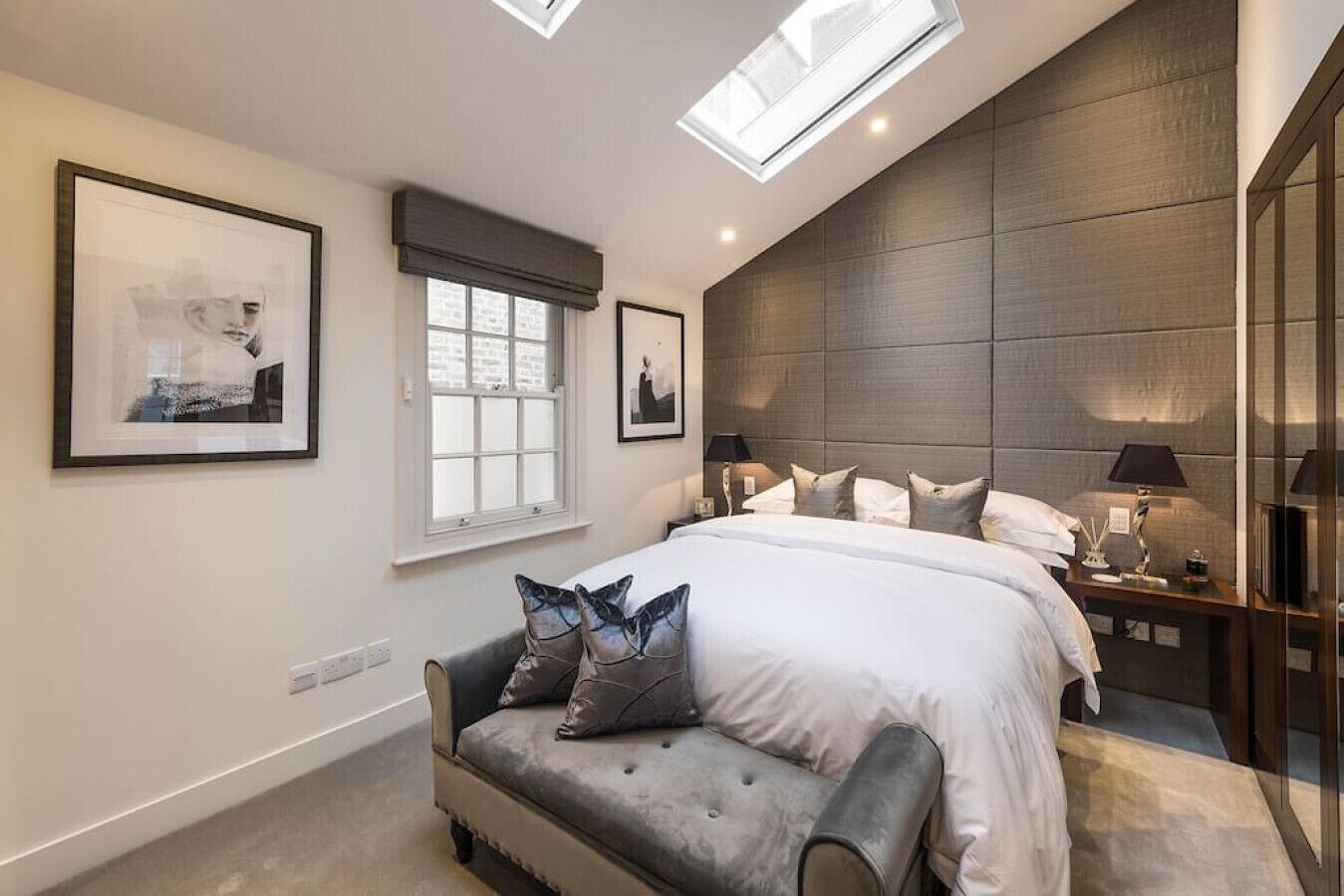 2 間睡房、書桌、熨斗/熨衫板、可攜式嬰兒床